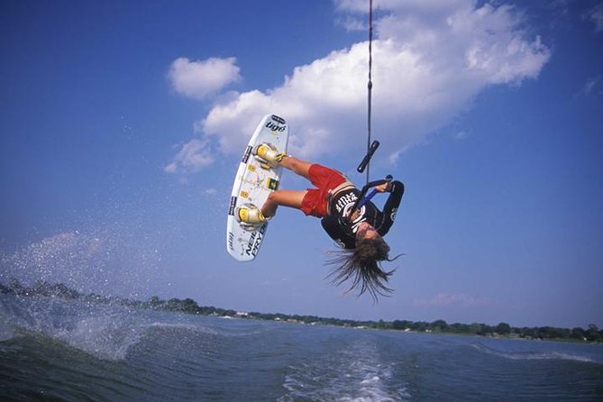 Aruba Water Skiing or Wakeboarding - Delphi Watersports at Hyatt Regency: the simple Noord meeting point