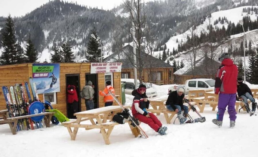 Batumi: Goderdzi Ski Resort Snow Tour & Adventure - The Local Café Stop: Tea, Wine Tasting, and a Good Way to Reset
