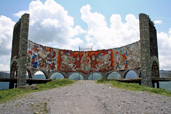 Day trip to Gudauri ski resort - Stop 1: Zhinvali Water Reservoir for the quick wow photo
