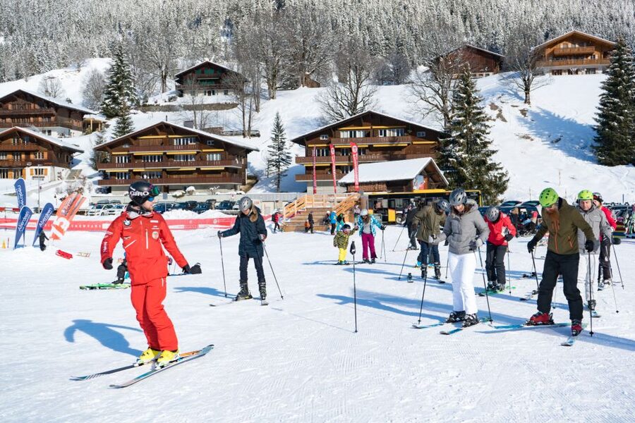 From Interlaken: 8-Hour Skiing in Grindelwald for Beginner's - The instructor factor: calm coaching beats guessing