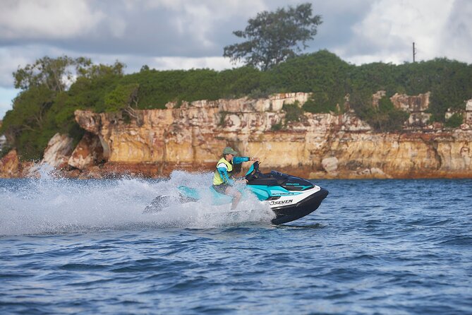 Golden Eye Sunset Jet Skiing in Darwin - Learning the controls: guided jet skiing without prior experience