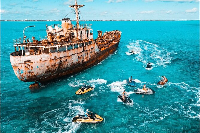 Jet Skiing around La famille ship and smaller pristine cays - Key Highlights You’ll Feel on the Water