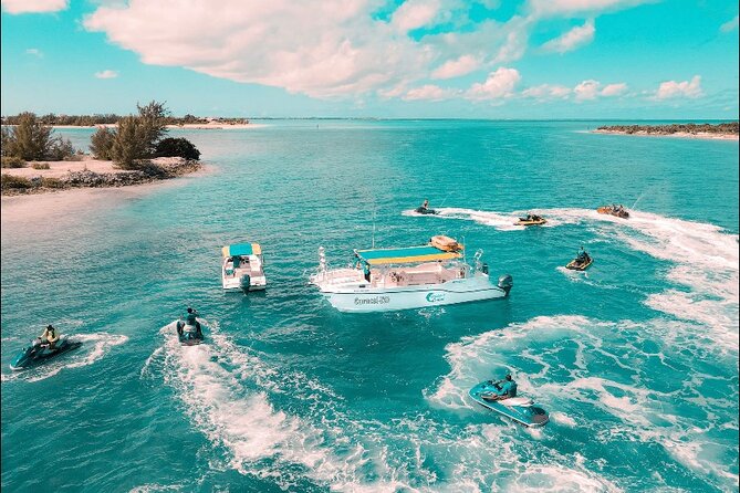 Jet Skiing around La famille ship and smaller pristine cays - La Famille Express Wreck: The Ghost Ship Moment Up Close