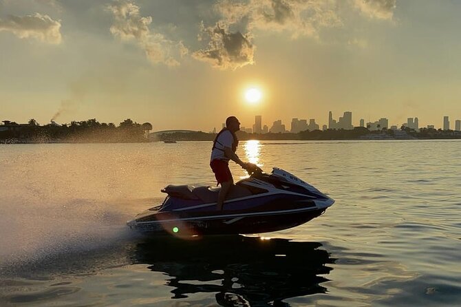 Miami Beach Jet Ski Rental with Boat Ride - Miami Beach jet skis: why this format feels worth your time