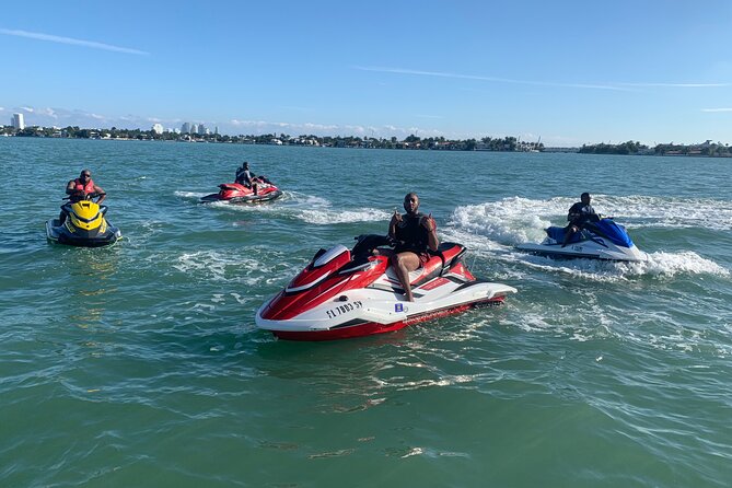 Miami Jet Ski Rental: chase the Ocean, ride the Waves - Entering the Experience: Bayside Marketplace check-in and first steps