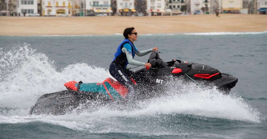 Nazaré: Jet Ski Rental - Jet Ski Rental Value: Price, Group Size, and Fuel Included