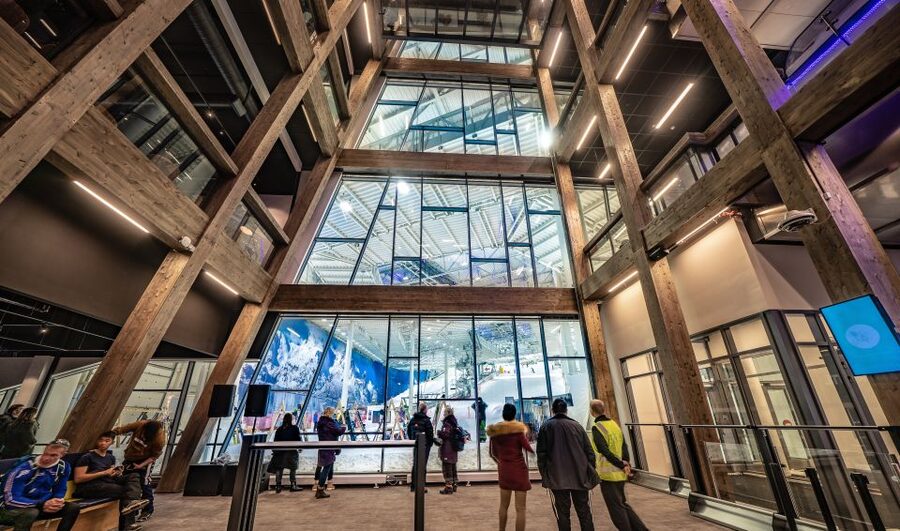 Oslo: Day Pass for Downhill Skiing at SNØ Ski Dome - The ice wall: tallest indoor challenge, with an optional extra