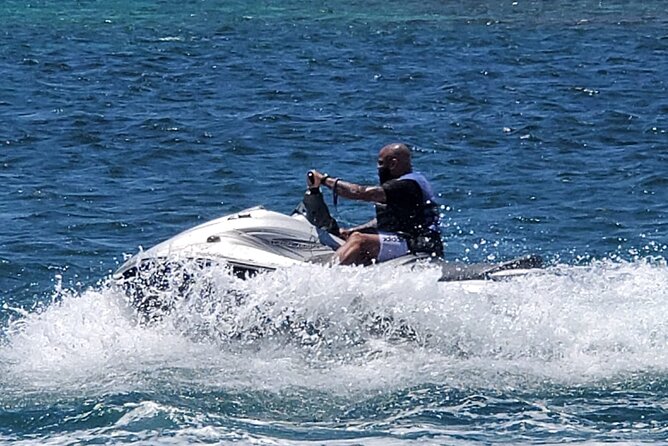 Private Parasailing and Jet Skiing at Montego Bay - How the Montego Bay Pickup Gets You Moving Fast