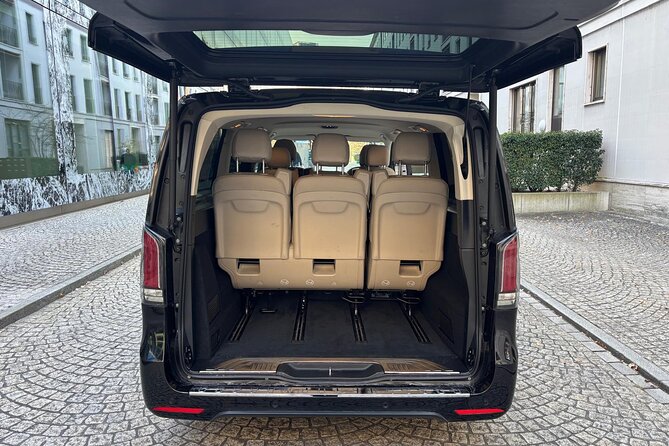 Private Zurich Airport Transport to your Ski Resort - Where the Driver Meets You in Zurich (Airport Arrivals or Hotel)