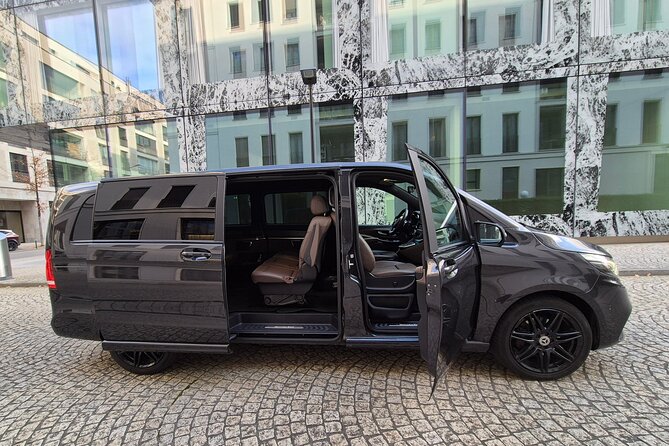 Private Zurich Airport Transport to your Ski Resort - Timing Tips for Ski Resorts: What to Do Before You Leave Zurich