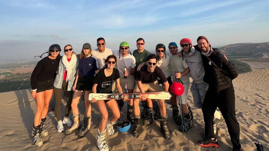 Pro Sanboarding or skiing in Huacachina from Lima - Day trip - A 15-hour Huacachina day trip from Miraflores: what the day feels like
