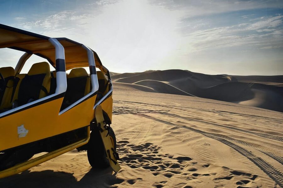 Pro Sanboarding or skiing in Huacachina from Lima - Day trip - Group size, guides, and comfort: why this style works