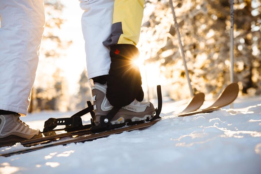 Pyhätunturi: Try Wilderness Skiing in Finnish Lapland - Breaks, hot berry drinks, and the kind of pause winter creates