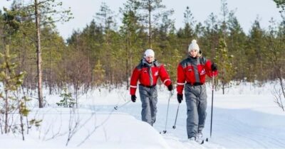 Rovaniemi: Cross-Country Skiing Adventure with Guide - Getting picked up the smart way: Santa Claus Village hotels and Santasport