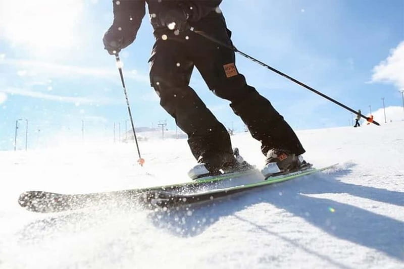 Rovaniemi: Slalom and Alpine Skiing - Getting Out of Rovaniemi: the 1–2 Hour Drive to Snowy Ski Country