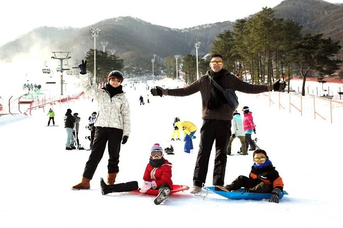 Ski Tour to Jisan Ski Resort from Seoul - A 1-hour drive that makes winter feel doable