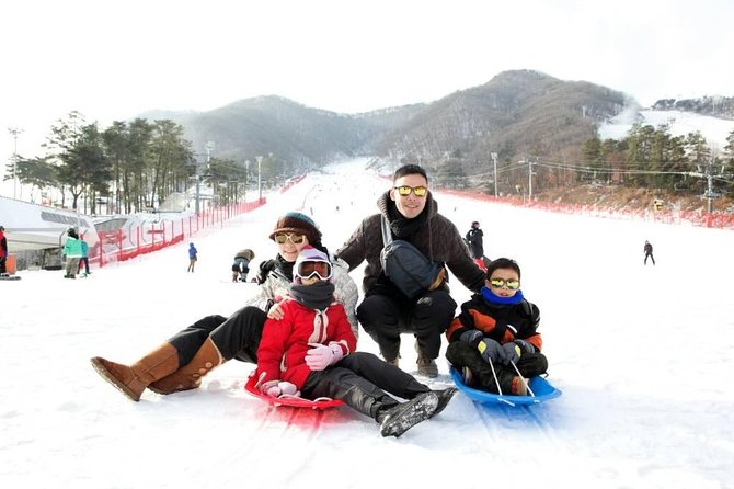 Ski Tour to Jisan Ski Resort from Seoul - Ginseng center stop: a quick, cultural curveball
