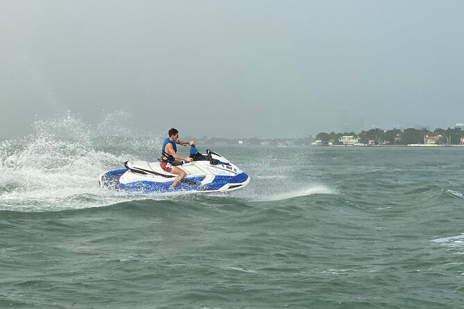 South Beach Jet Ski Rental departs Bayside Marketplace - Price Breakdown and the Cash Extras That Actually Affect Value