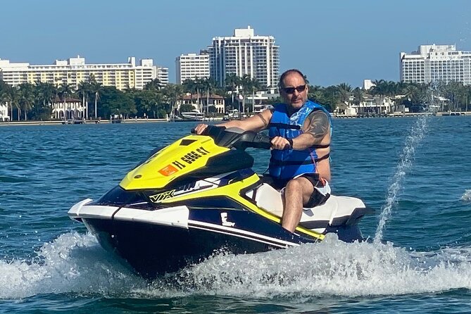 South Beach Jet Ski Rental departs Bayside Marketplace - From Bayside Marketplace to the Pier: Getting Oriented Fast