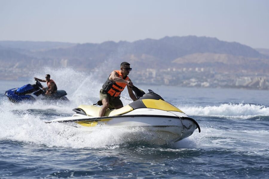 St. Julian's: Jet Ski Rental in St. George's Bay - The ride itself: how the St. George’s Bay experience plays out