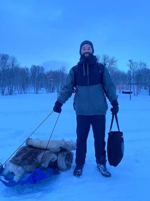 Tromsø: Sledding, Toboggan, Mini Skiing, Lasso & Arctic Fun - Snowman Surprise and a Small Gift to Take Home