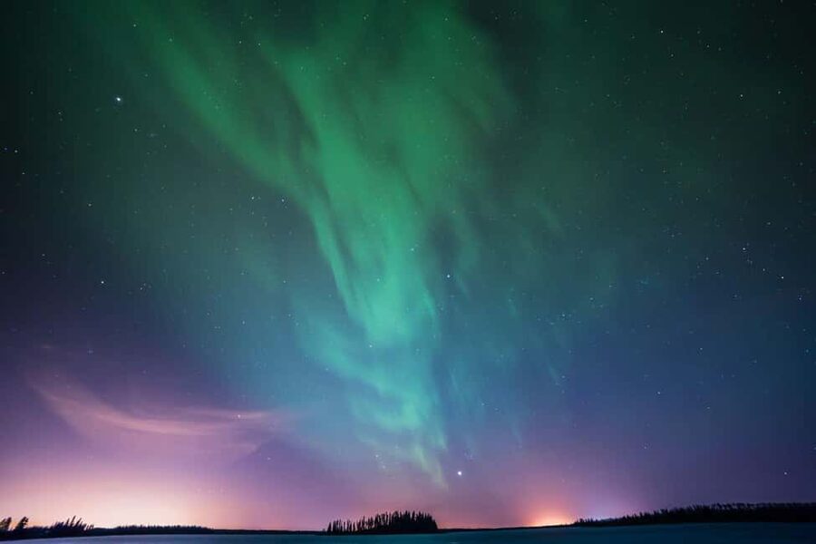 Ylläs: Guided Night Skiing Tour Under the Arctic Sky - Night skiing under the Arctic sky: what makes this tour special